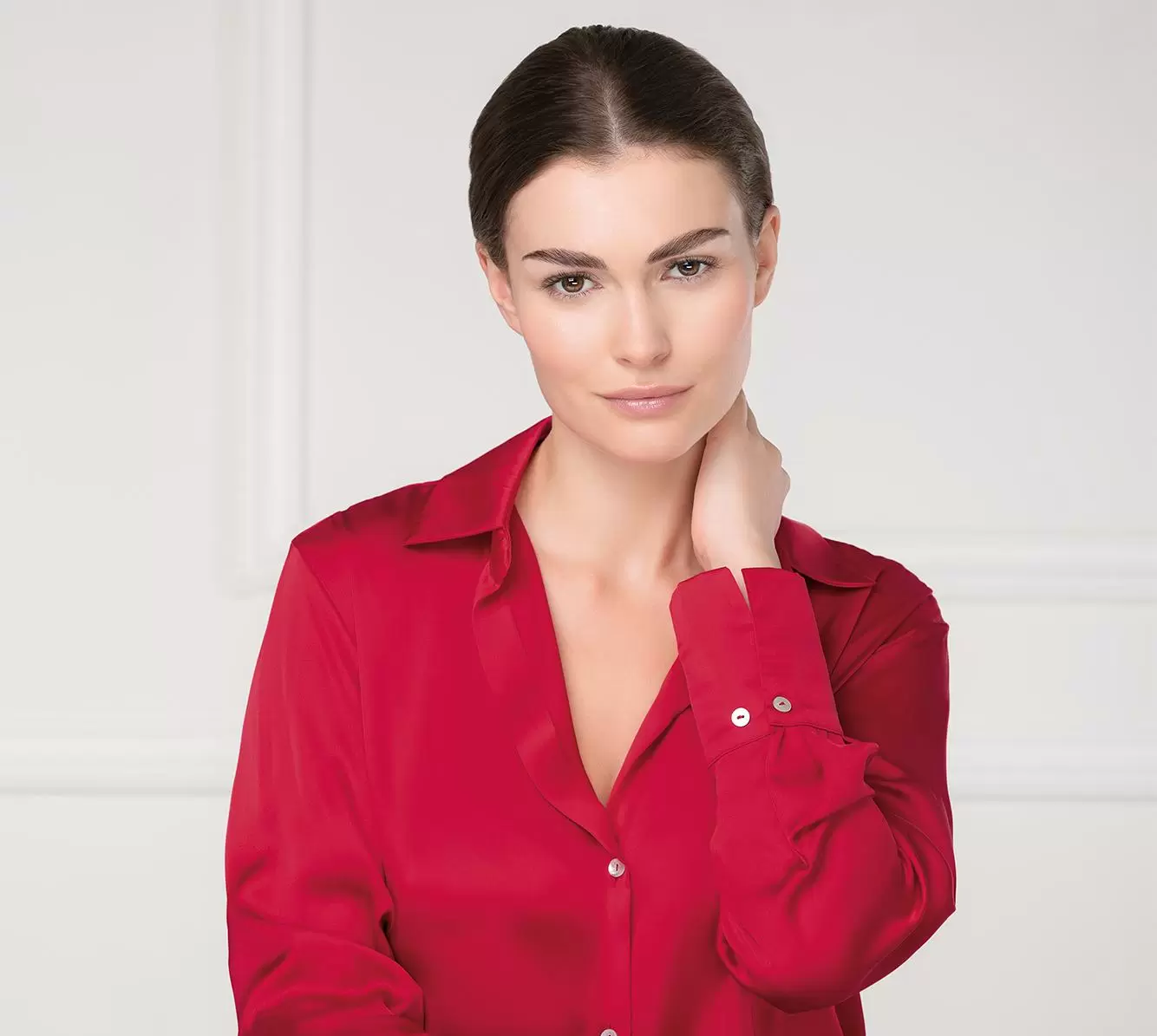 Почему отекает лицо и как с этим бороться: гайд от Guinot