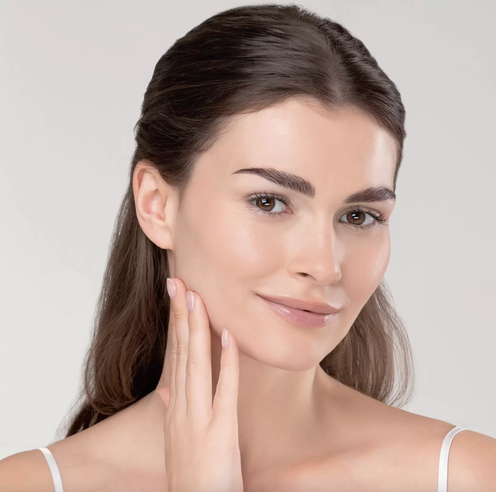 Причины появления темных кругов и мешков под глазами и методы их коррекции